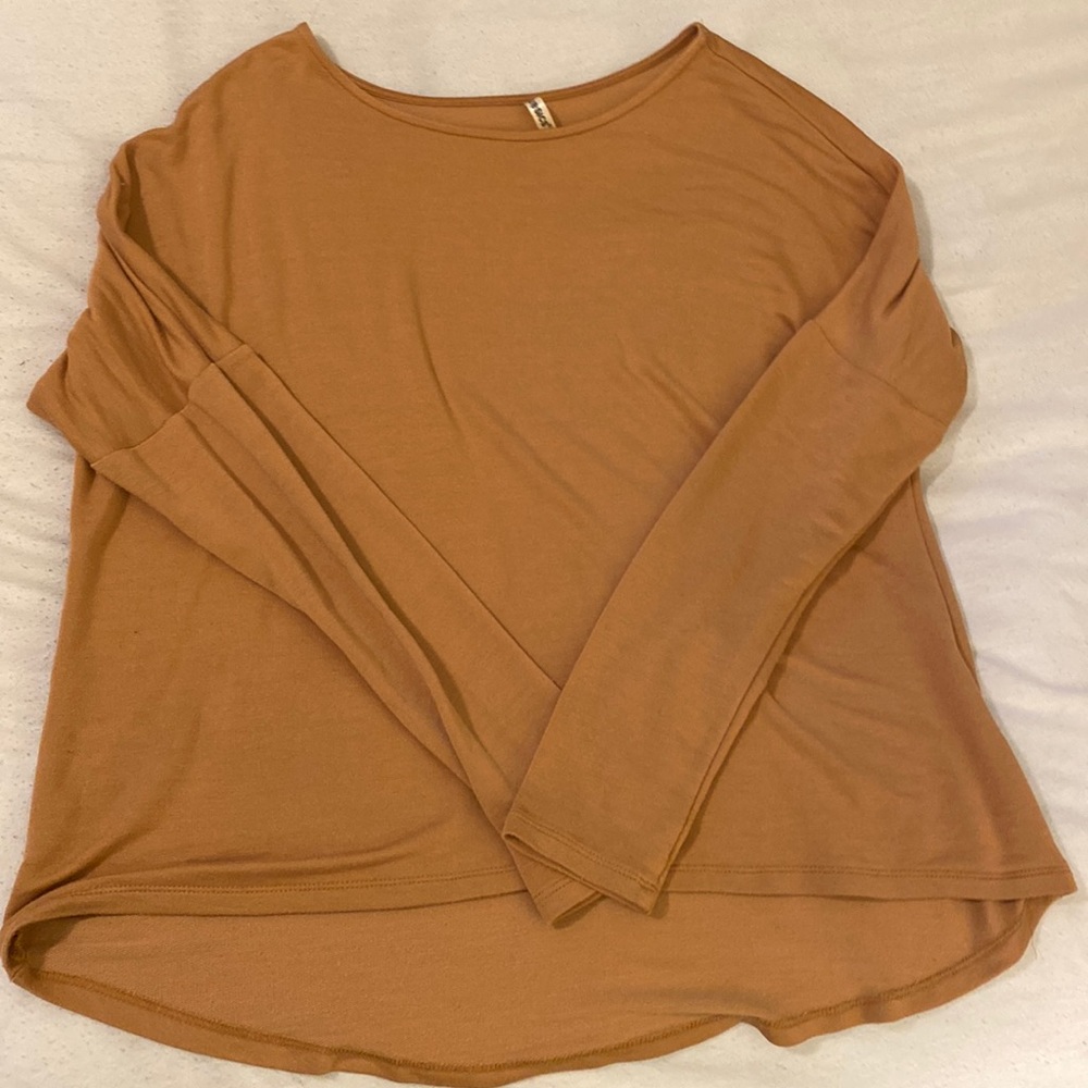 Tresics long sleeve tee